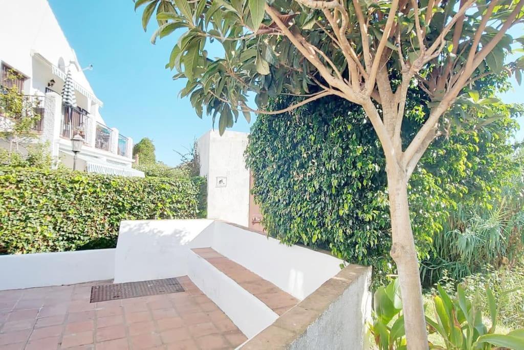 Apartamento Entero Con Solarium En Sabinillas, Con Piscina Y Al Lado Del Puerto De La Duquesa Manilva Dış mekan fotoğraf